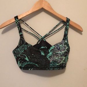 Lululemon sports bra